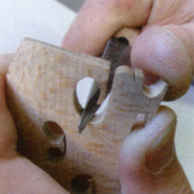 Нож специальный "Kuri" ручной работы с деревянной ручкой